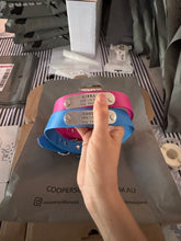 Load image into Gallery viewer, Magenta Dog Collar
